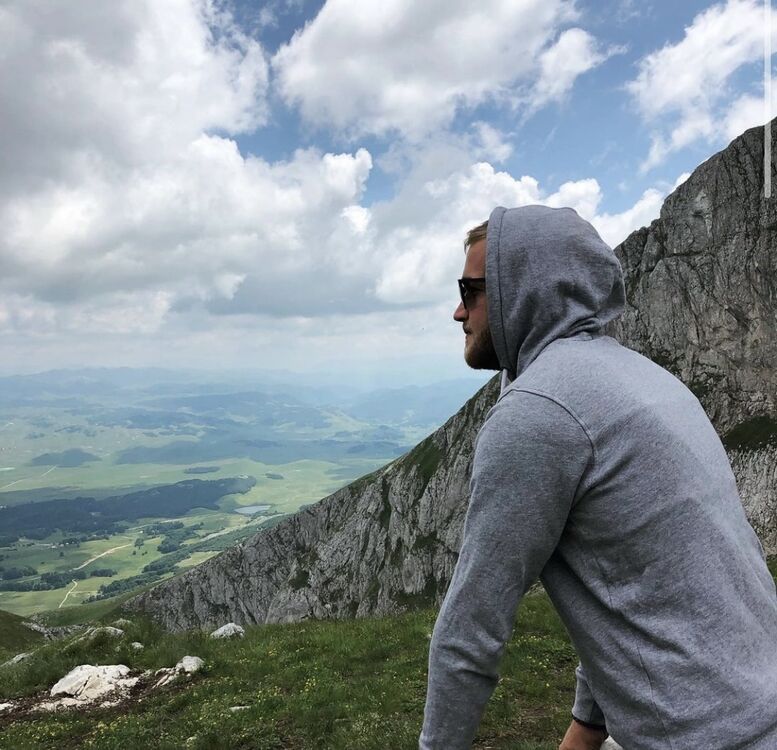  33722887  Luka, 25 ,    Budva