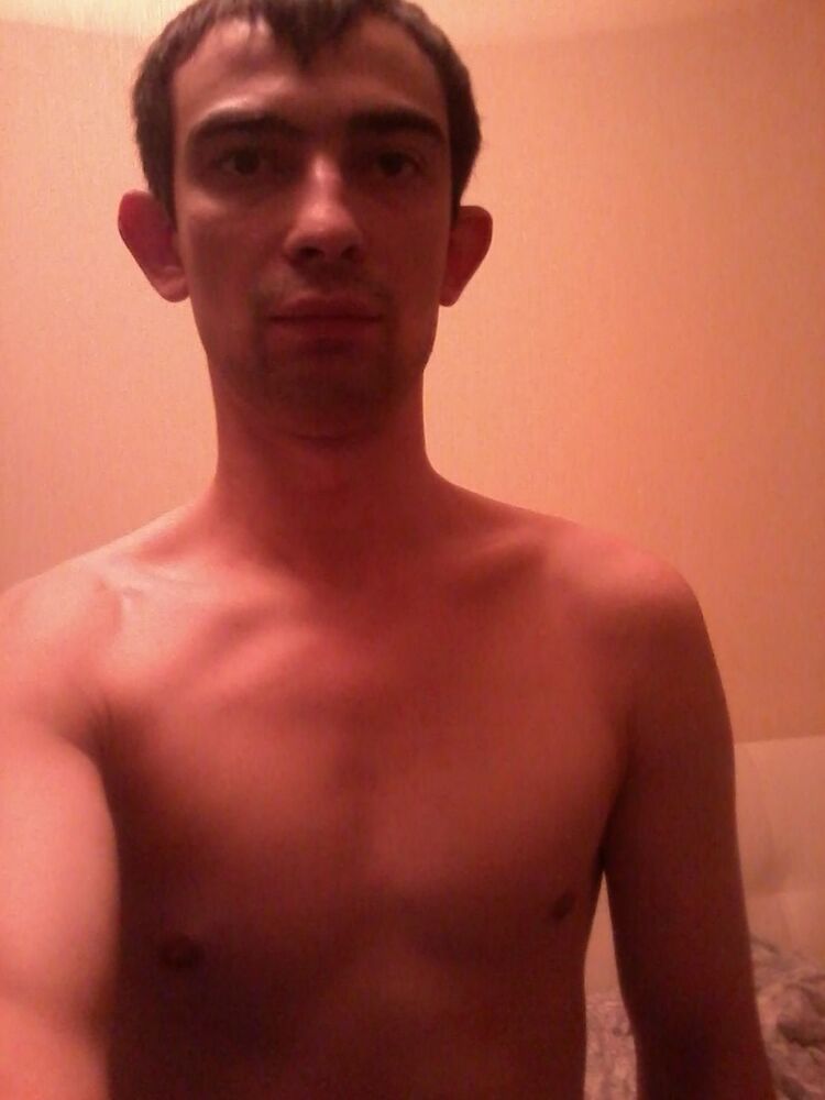  4082867  ALEXIS, 44 ,    -