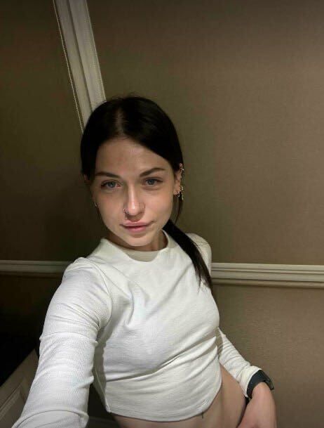  50929807  Christina, 28 ,    