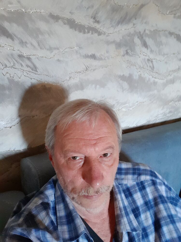  47748037  , 52 ,    