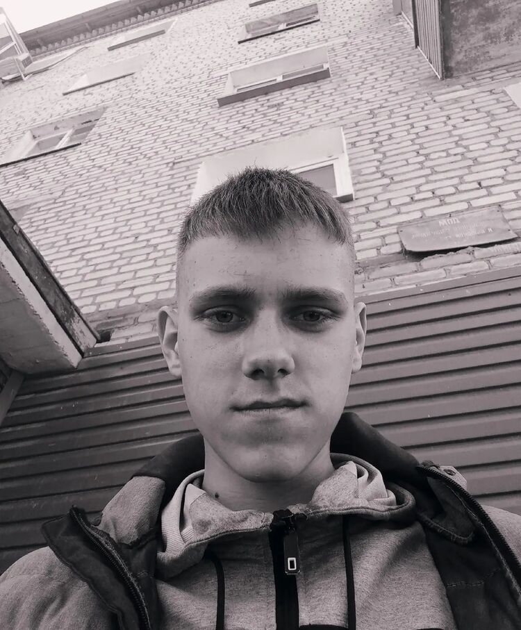  38636147  , 22 ,    