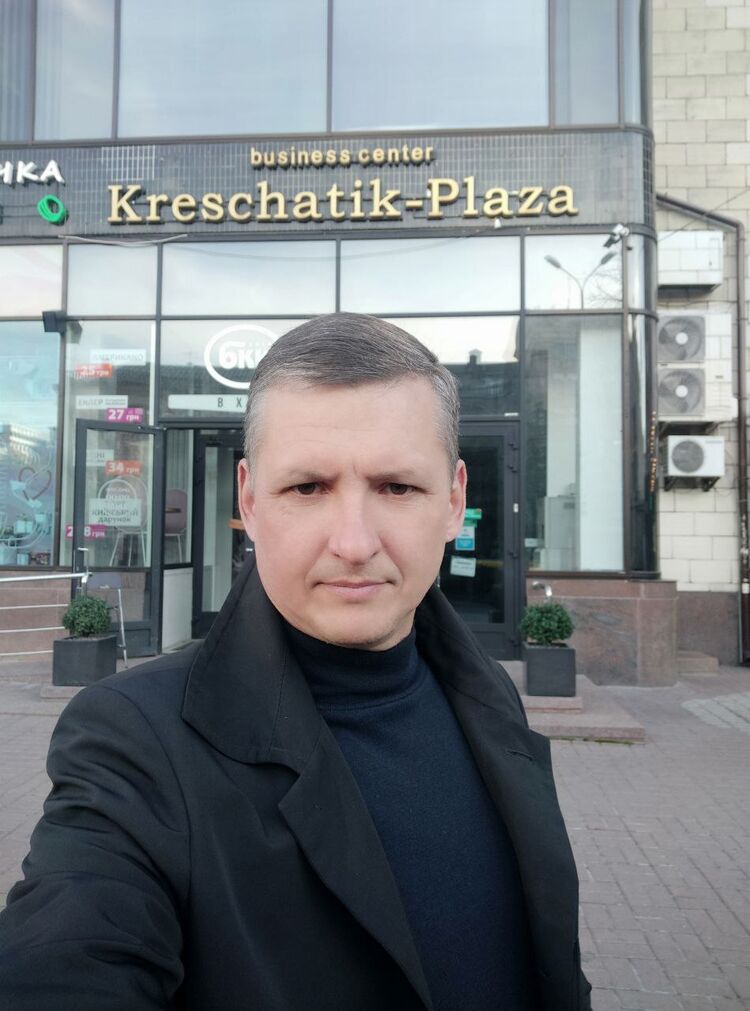  42805207  , 48 ,    