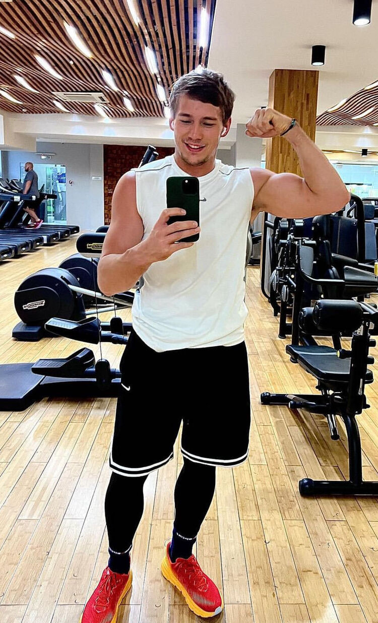 ���� 42056927 ������� Arthur, 27 ���, ���� ���������� � ������