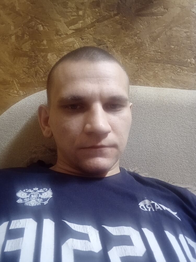  48324337  , 27 ,    
