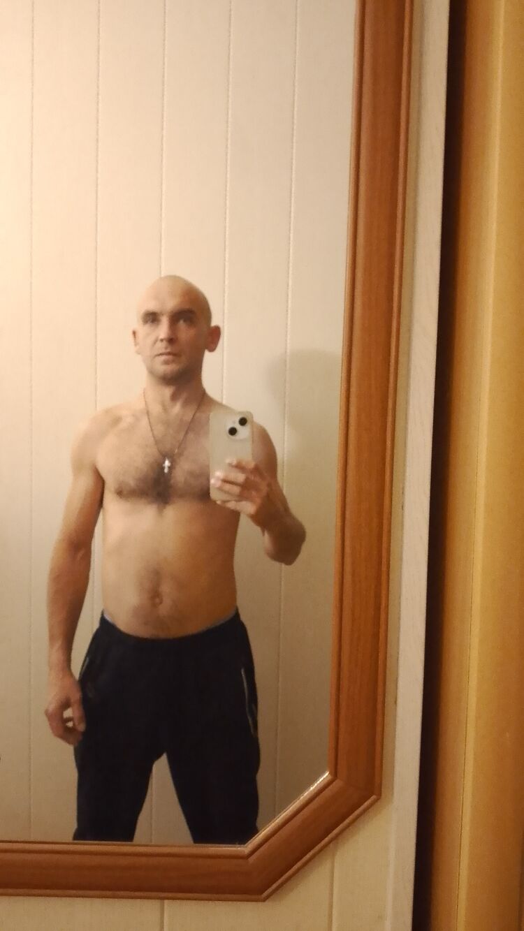  47678397  Vlad, 32 ,    