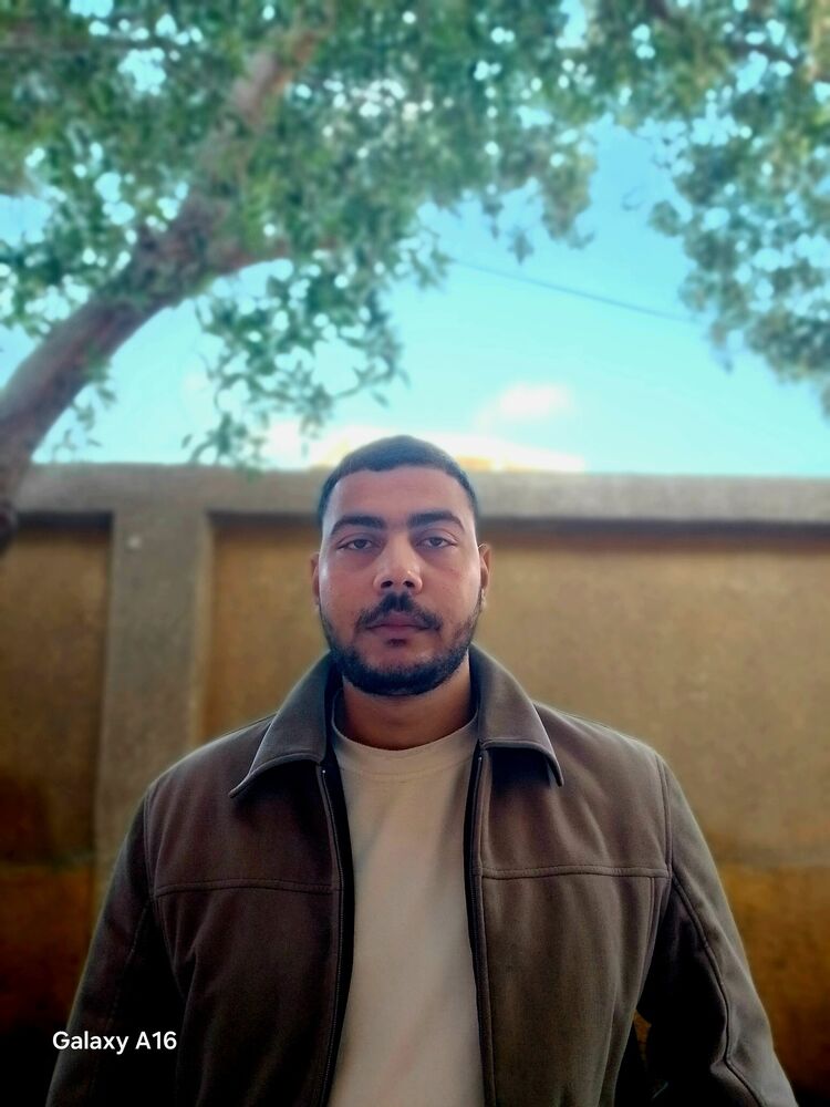 51160647  Ahmed, 22 ,    