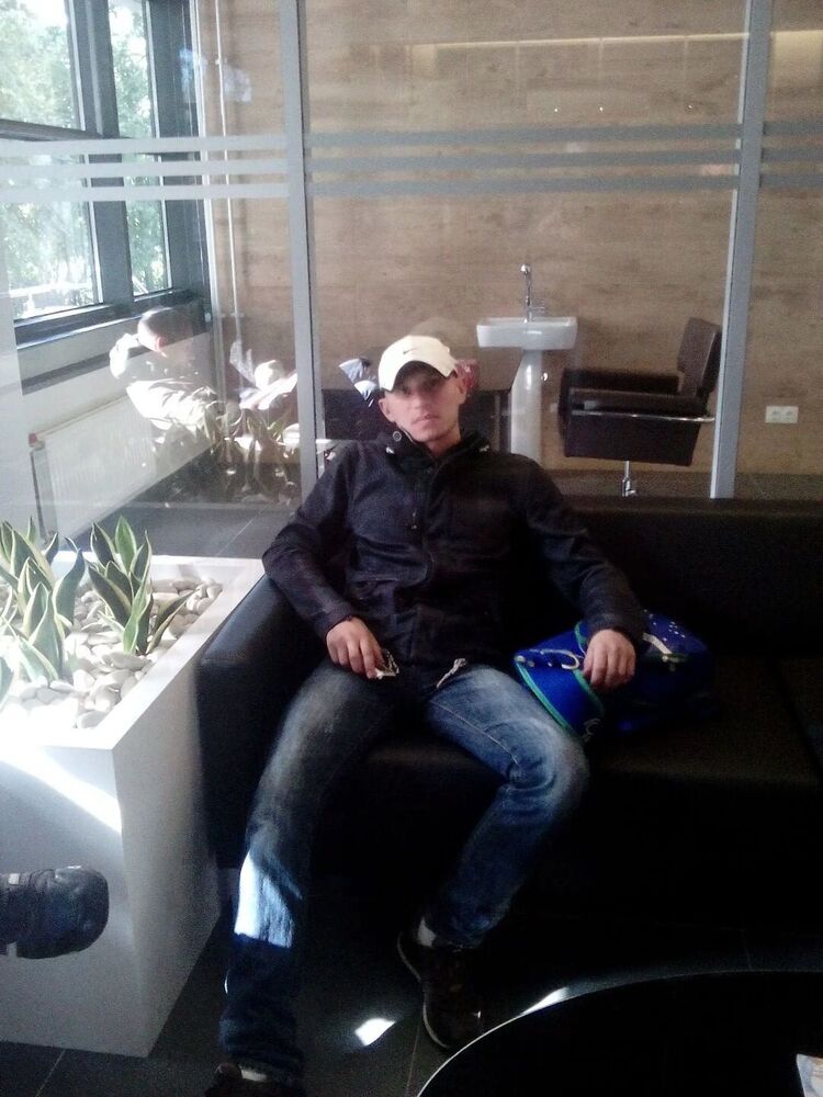  47587807  Den, 36 ,    