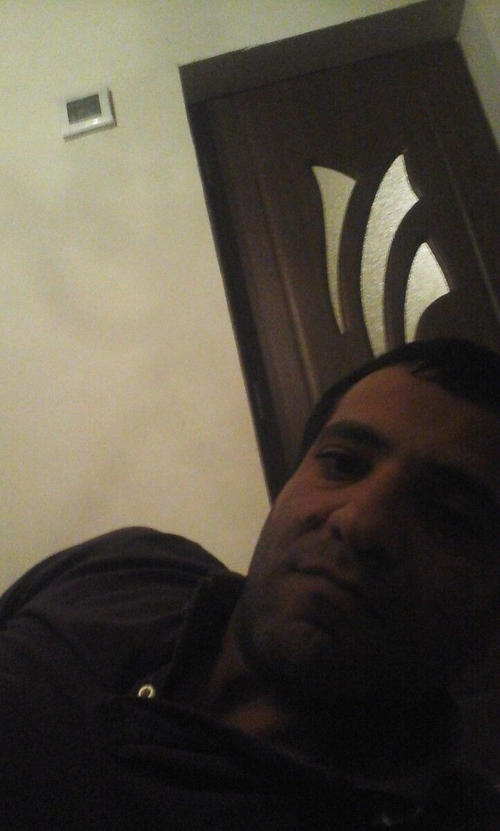  8557697  HOBIK, 47 ,    