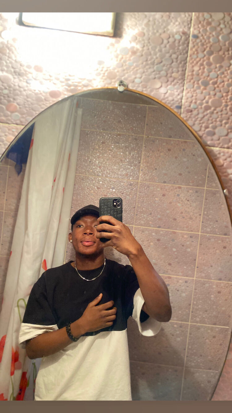  36919317  , 25 ,    