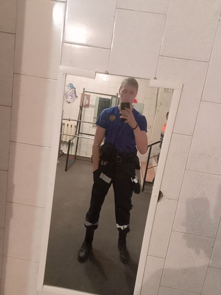  43366507  , 20 ,    