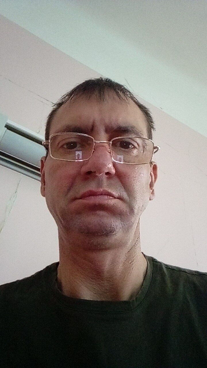  42565937  , 46 ,    