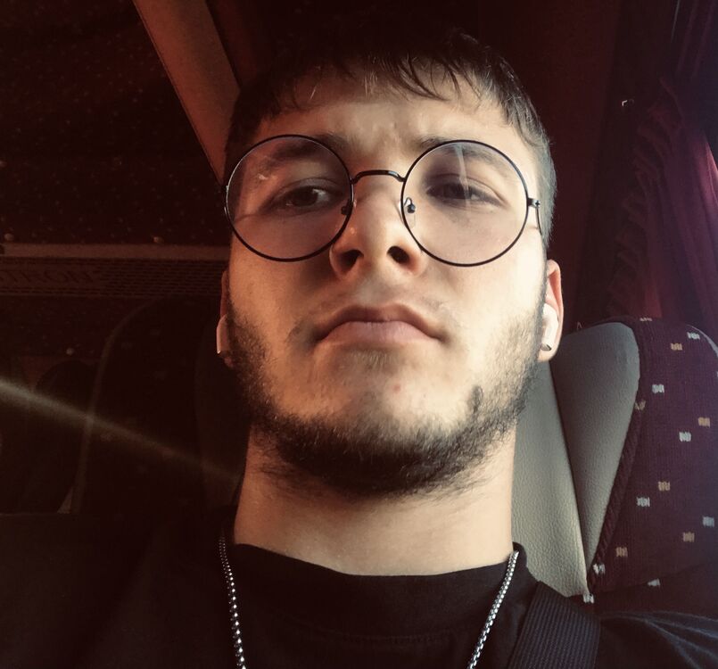  53851447  Bogdan, 19 ,    