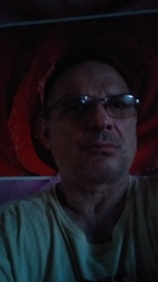  20287277  Oleg, 56 ,    