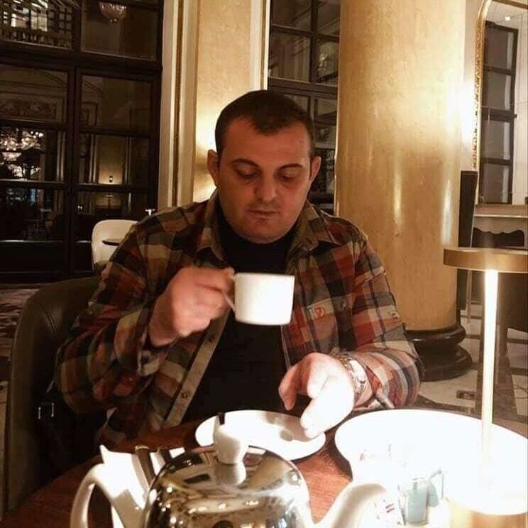  38984687  Joni, 42 ,    Praha