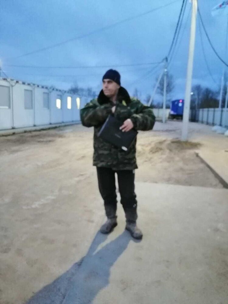  19409617  , 54 ,    