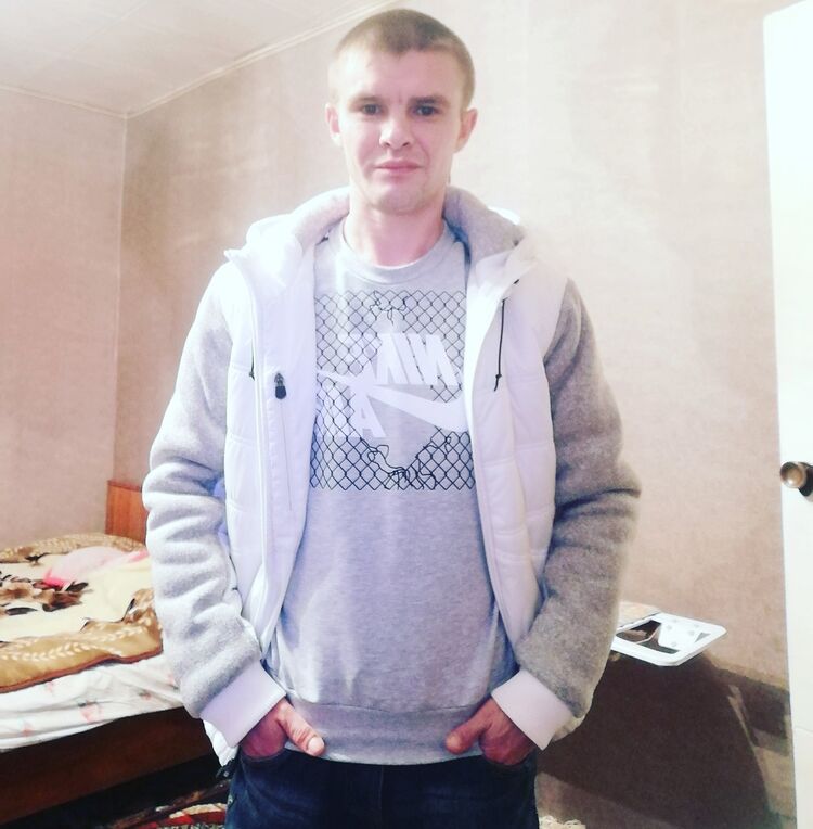  18038817  , 35 ,    