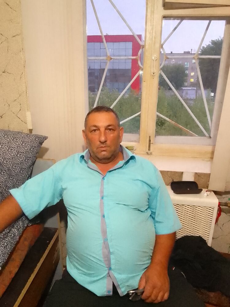  33900427  Gagik, 63 ,    