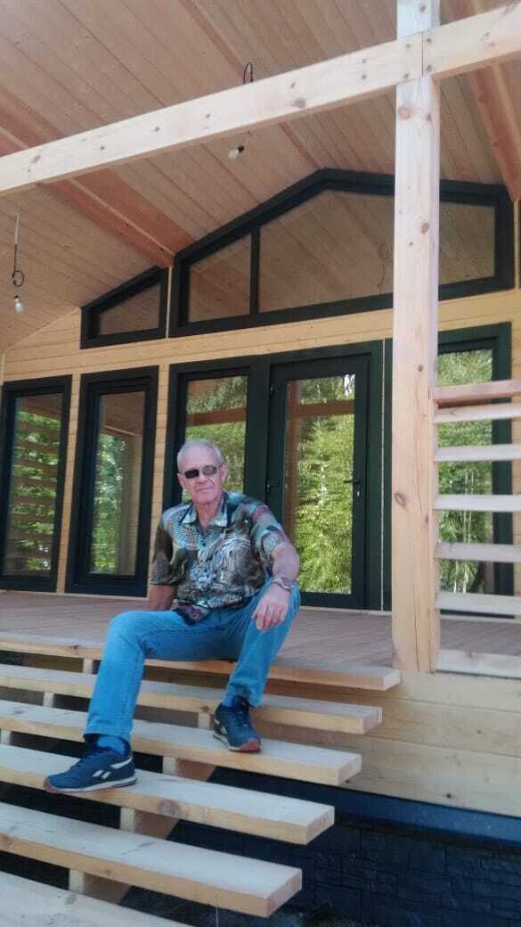  ,   Andrey, 56 ,   c 