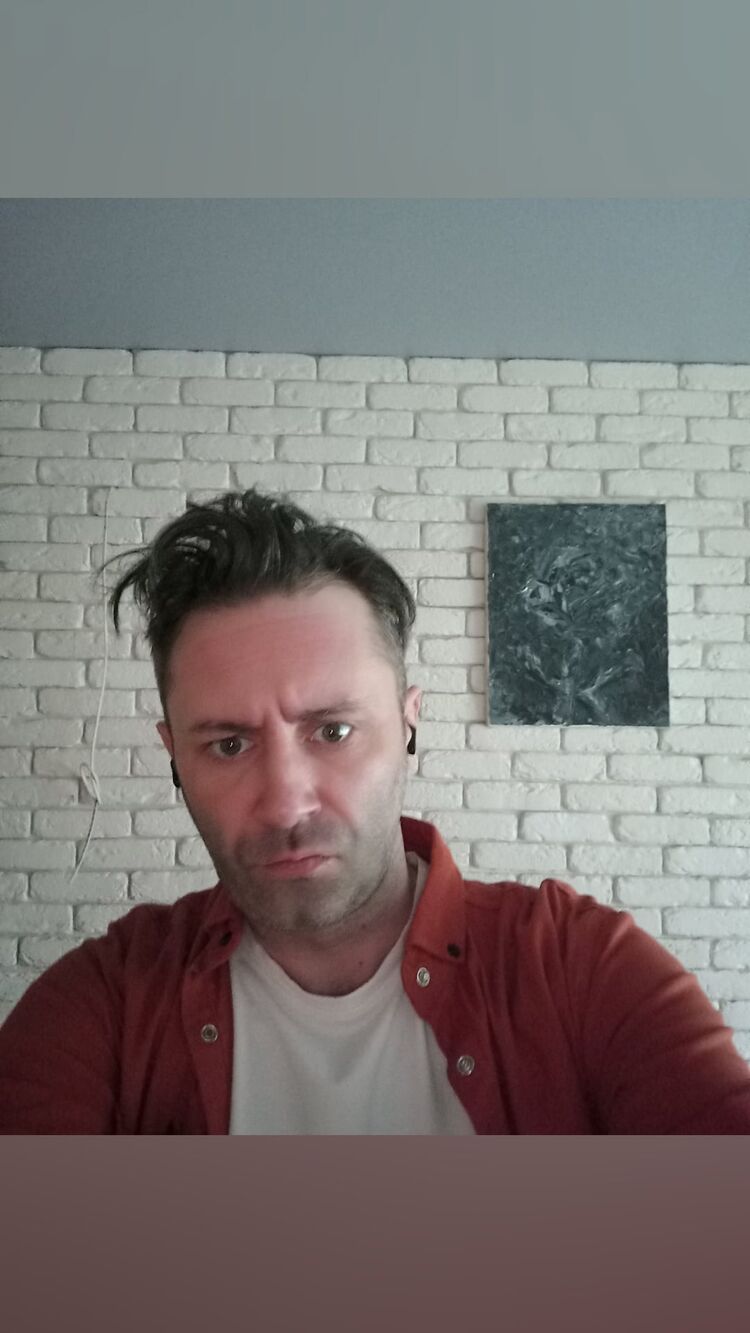  46561497  ˸, 40 ,    