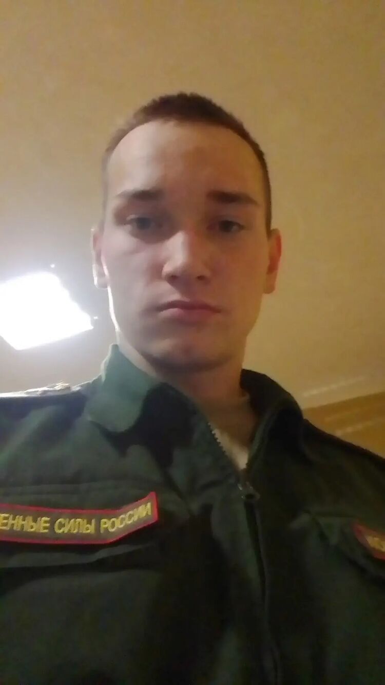  36035997  Sergey, 22 ,    