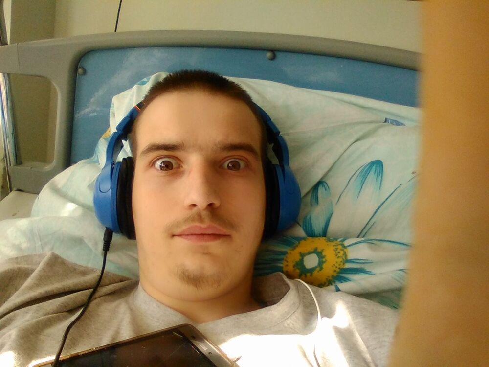  9485627  Sergej, 34 ,    
