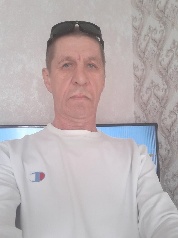  43656457  , 61 ,    