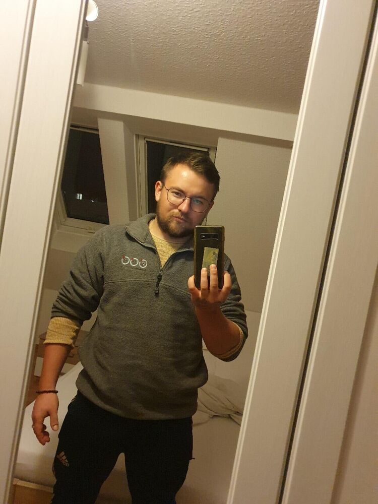  34871827  , 37 ,    