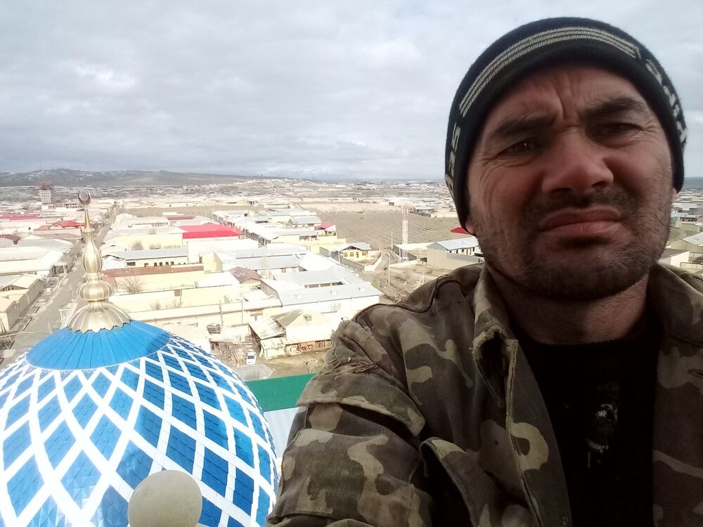  ,   Akramxon, 48 ,     , c 