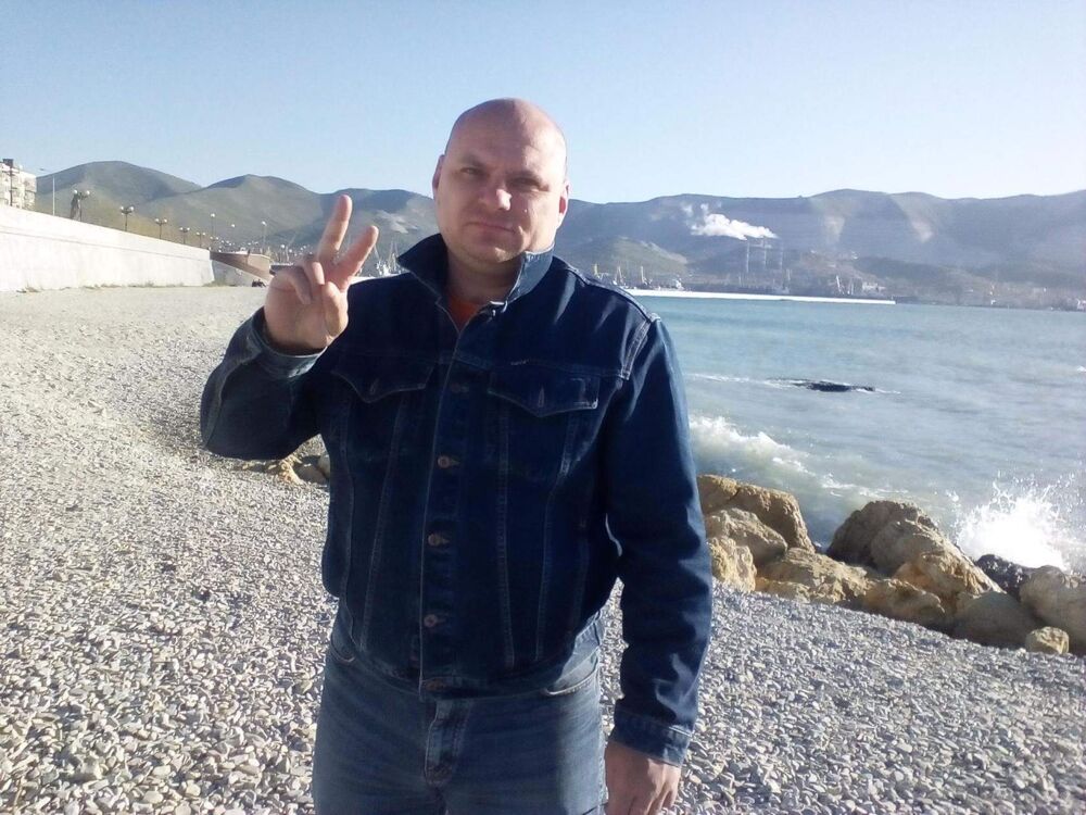  54669837  MAIKL, 39 ,    