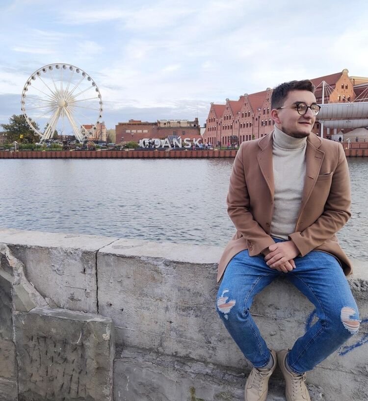  ,   Adil, 34 ,   ,   