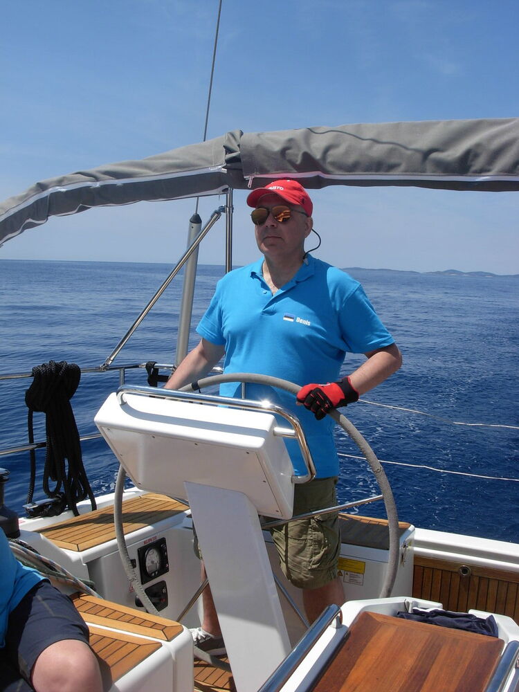 ,   Denis, 53 ,   ,   , c 