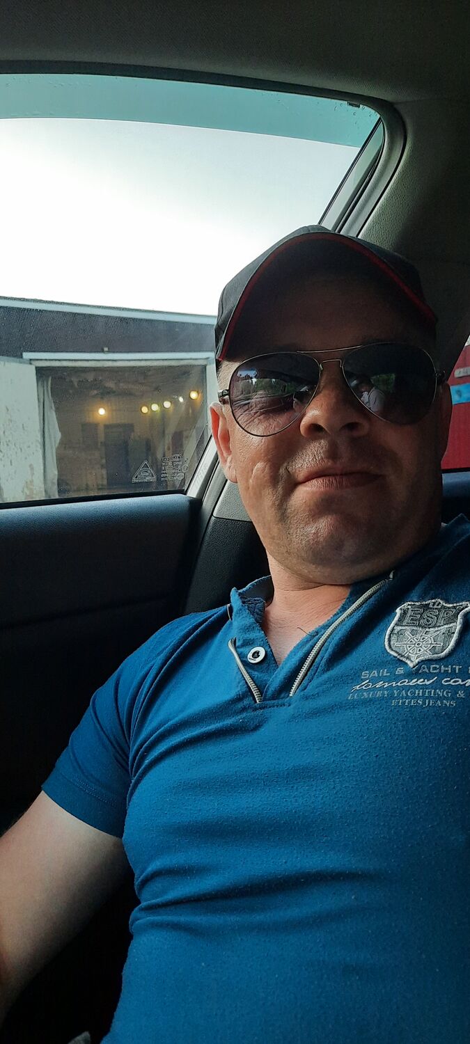  23889457  , 42 ,    