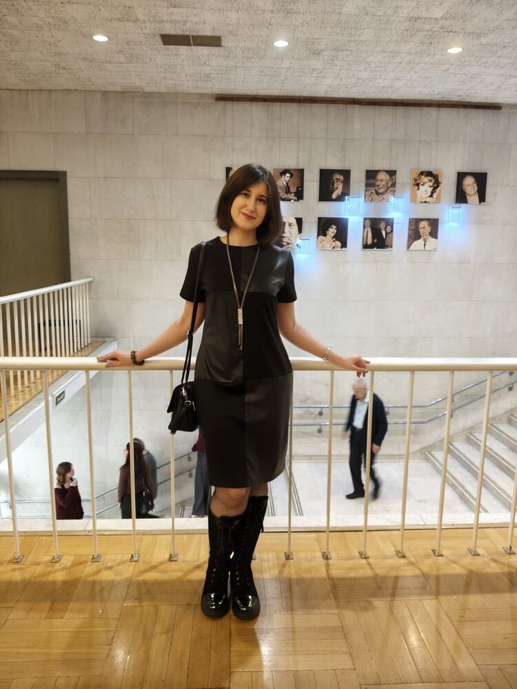  54277877  , 27 ,    -