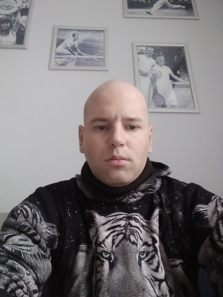  40739307  Jena, 41 ,    