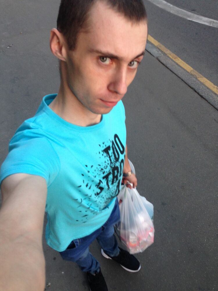  12629547  Ilya, 31 ,    