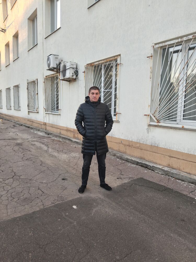  40133937  Andrey, 40 ,    