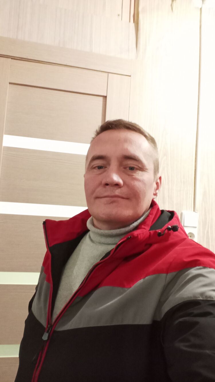 34592737  , 40 ,    