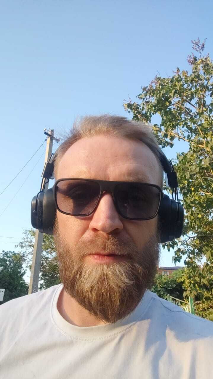  52682317  , 39 ,    
