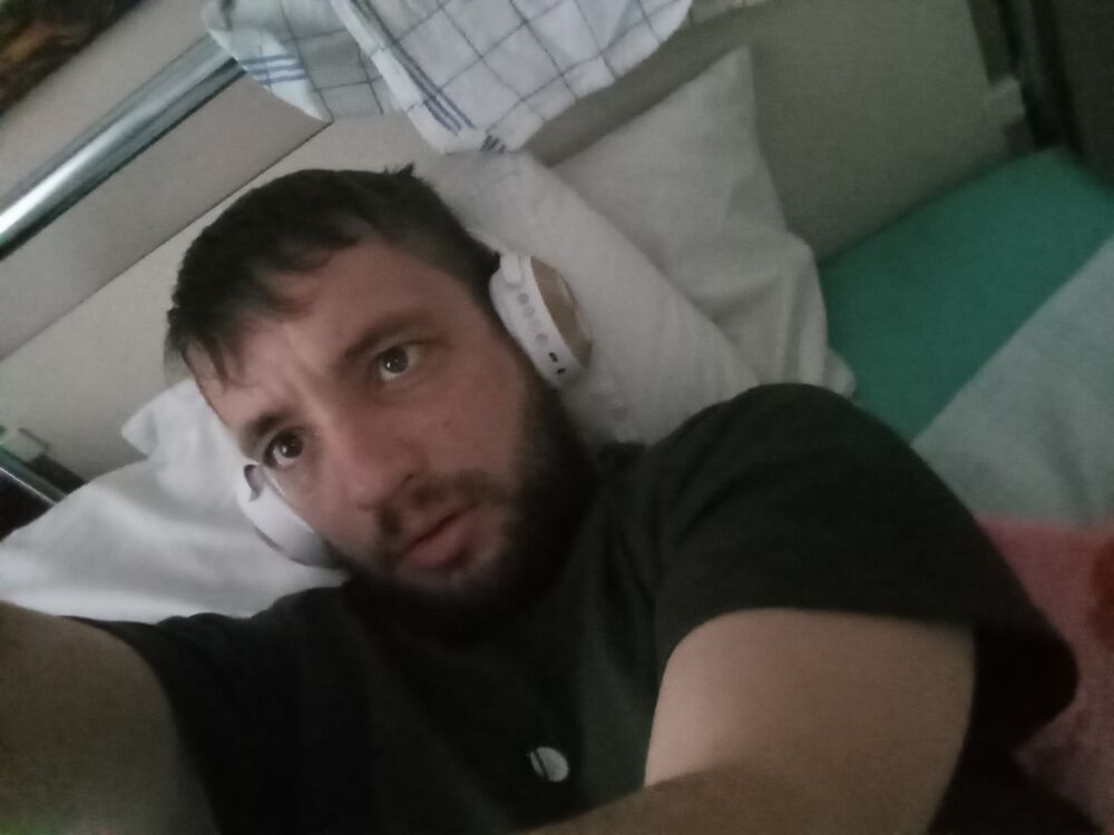  46820817  Ivan, 37 ,    