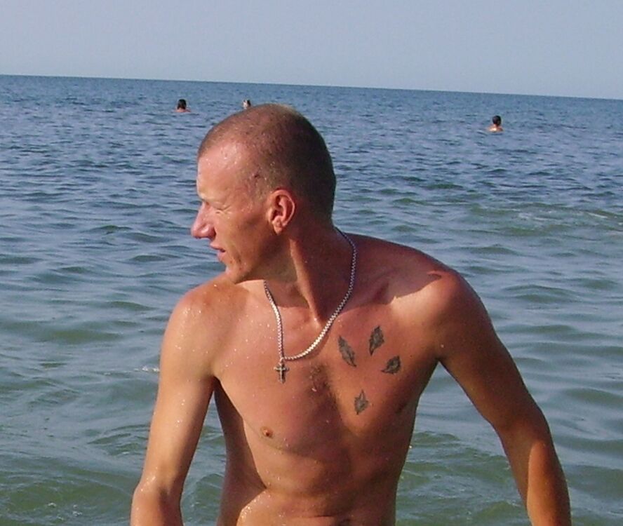  9911197  Nikosha, 42 ,    