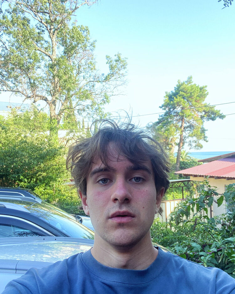  -,   , 22 ,   