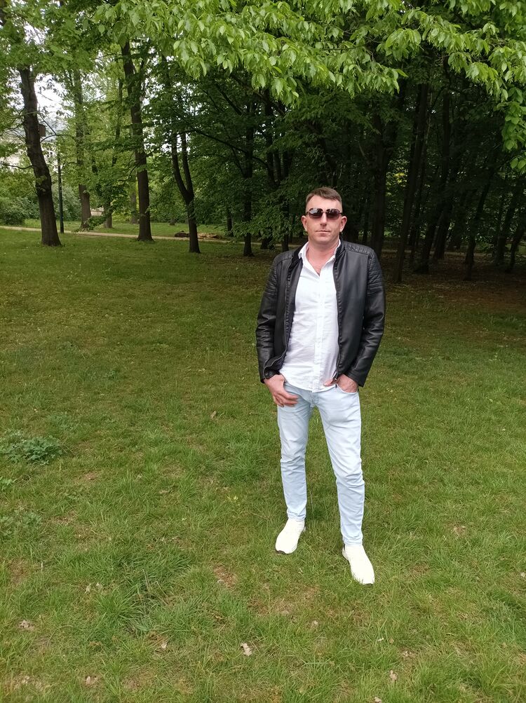  Warszawa,   Sergio, 37 ,   ,   