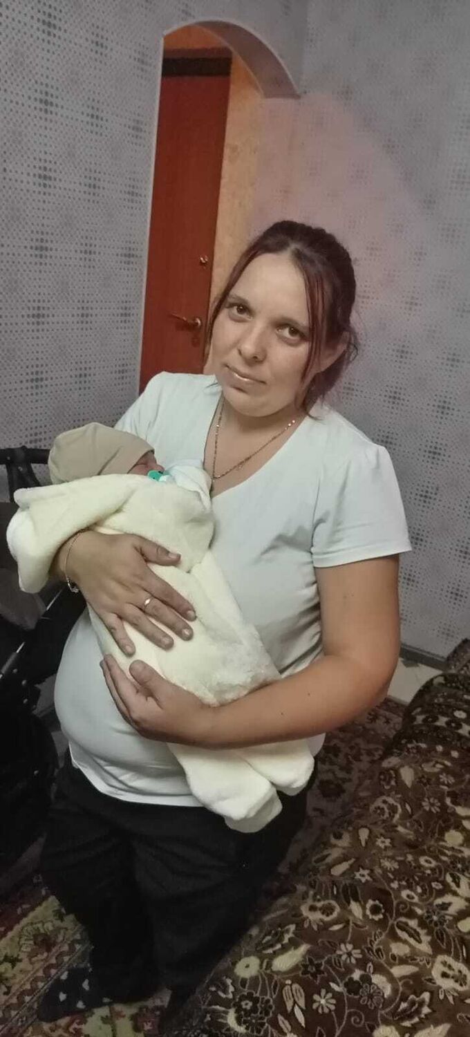  54749737  Anastasia, 33 ,    