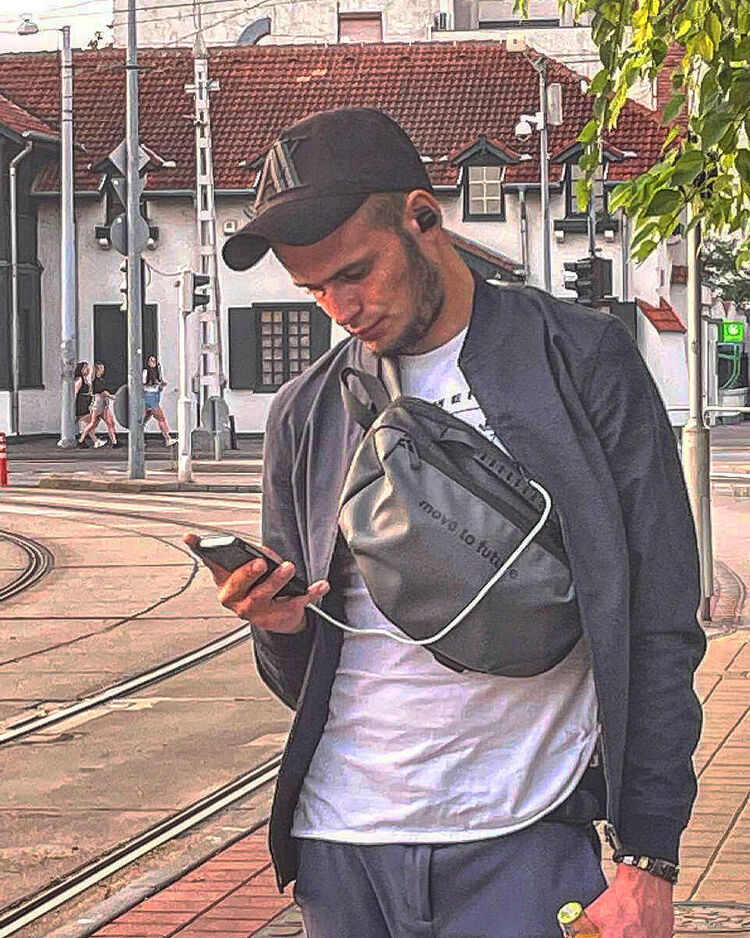  ,   Vladyslav, 22 ,   ,   , c , 