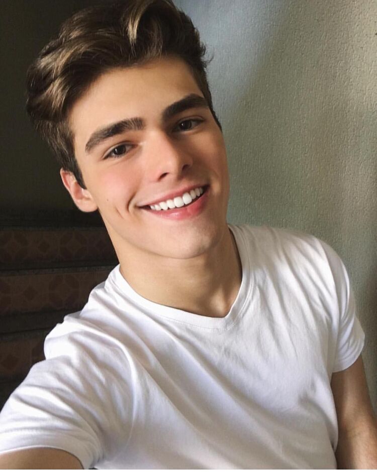 ���� 40421827 ����� ����, 24 ����, ���� ���������� � ������