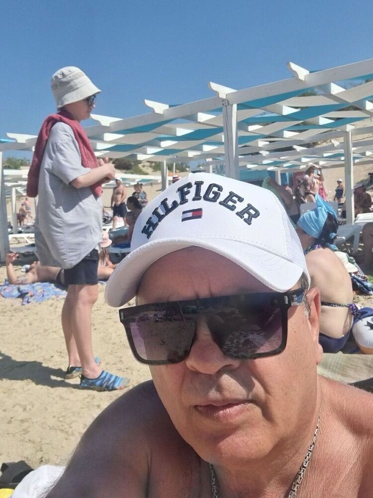  37626067  , 56 ,    