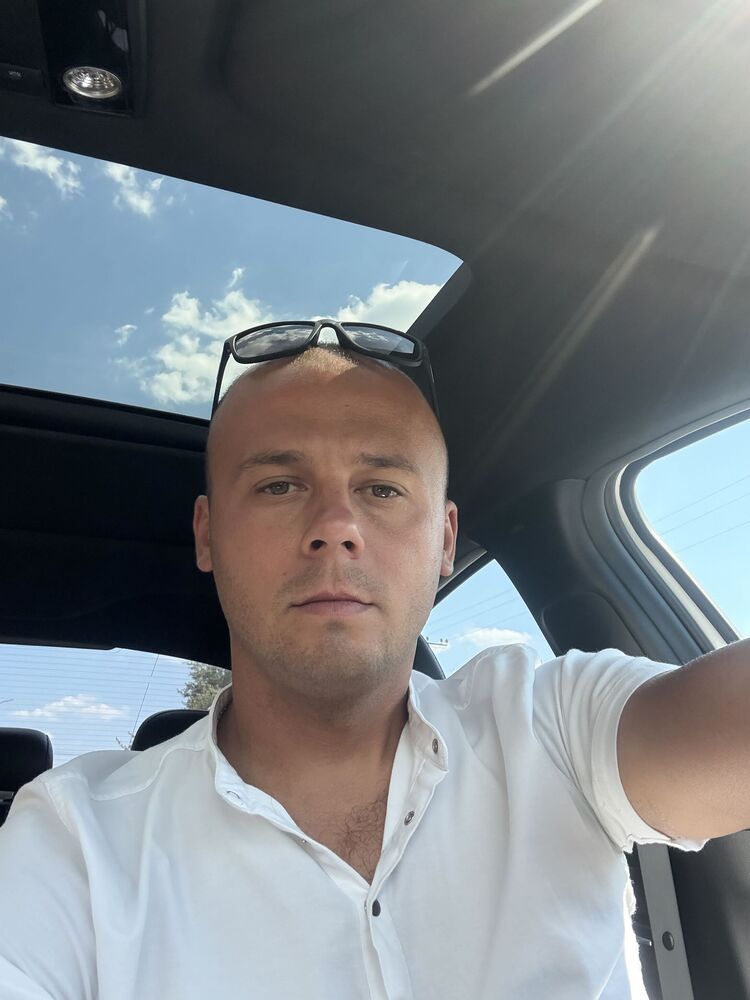  52886097  , 33 ,    