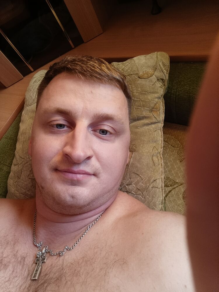  53053807  Maxim, 35 ,    