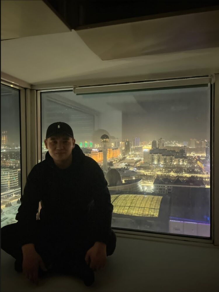  ,   Meirzhan, 26 ,  