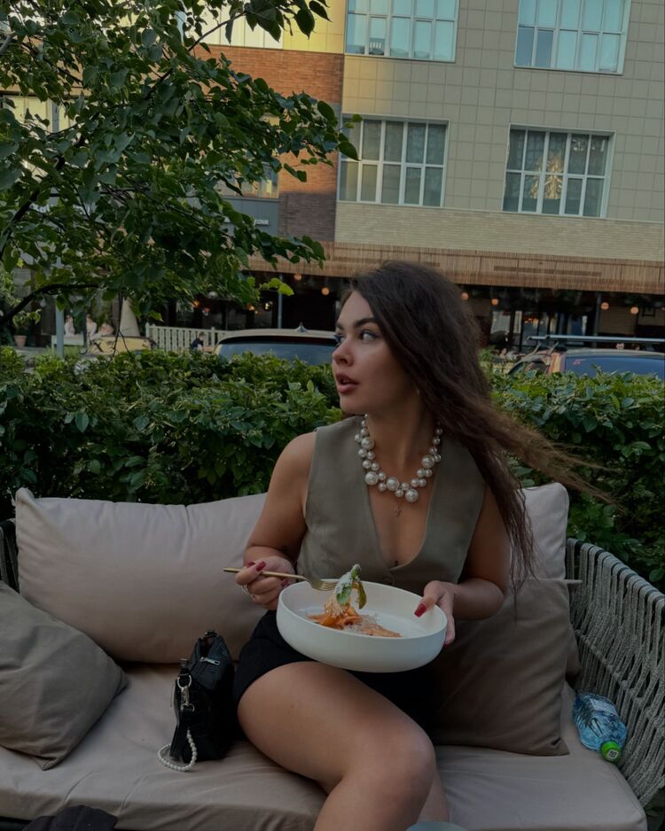  -,   Alina, 31 ,   ,   